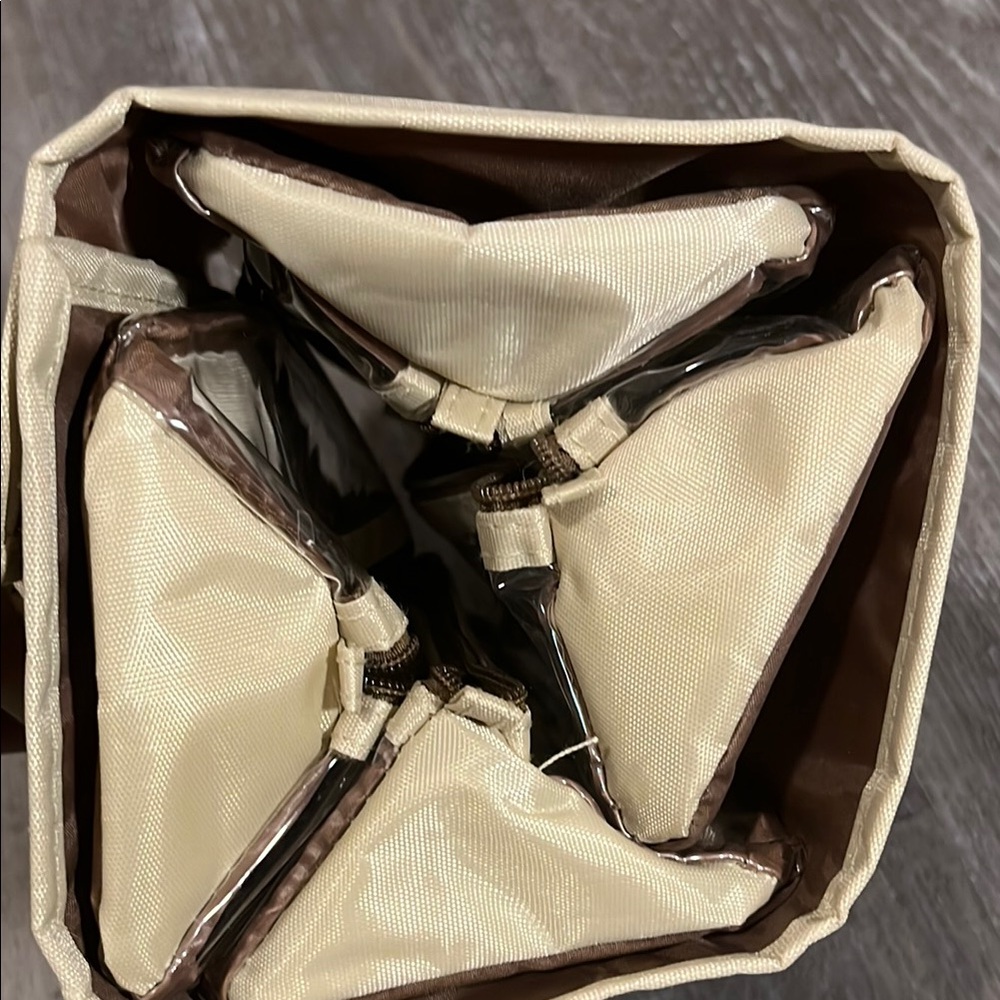 JM NEW YORK- Cream Roll Up Makeup/Mini Travel Bag - Picture 9 of 12